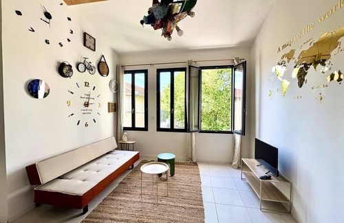 Cadereau Apartment | 2 bedrooms - 6 guests - A/C and comfort