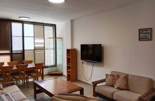 Rishon LeTsiyon Condo | 2 bedrooms Apartment, clean, neat and cozy in Rishon LeZion center!