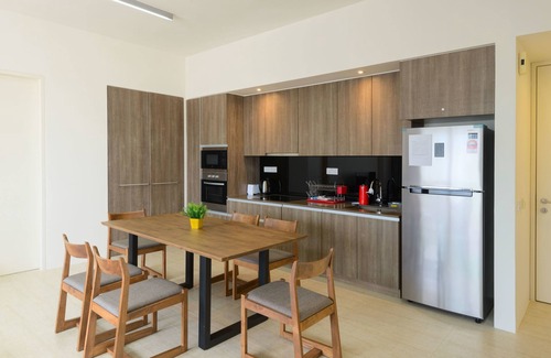 Batu Ferringhi Apartment | 2 Bedrooms Apartment By The Sea