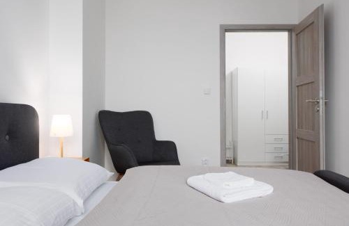 Prague 4 Apartment | 2 bedrooms apartment with kitchen near the subway
