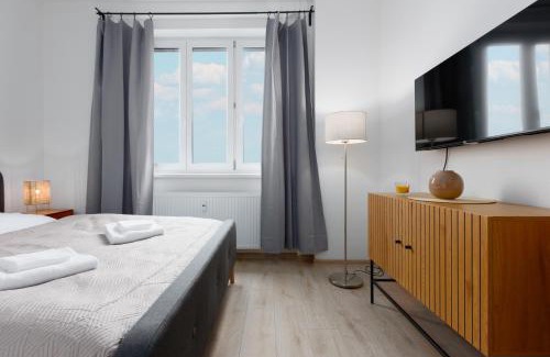 Prague 4 Apartment | 2 bedrooms apartment with kitchen near the subway