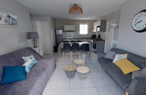 Saint-Maurice-la-Souterraine House | 2 Bedrooms Private Vacation Home In Le Bois-Plage-En-Ré