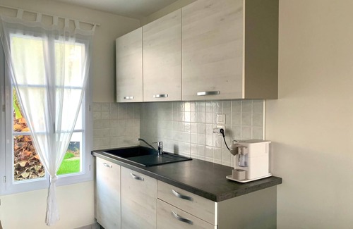 Le Bois-Plage-en-Re Apartment | 2 Bedrooms Apartment In Le Bois-Plage-En-Ré