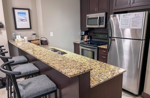 East Kootenay Condo | 2 Bedrooms l Sleeps 5 Adults