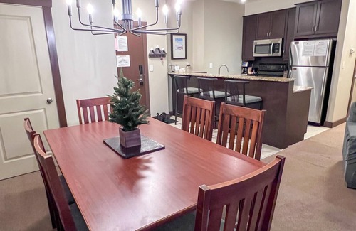 East Kootenay Condo | 2 Bedrooms l Sleeps 5 Adults