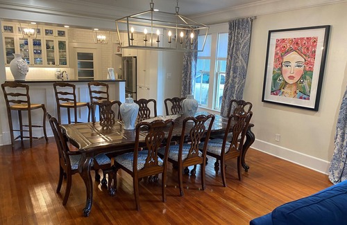 College Park House | 2 bedrooms - LOCATION! View TAMU's Kyle Field from the front porch.