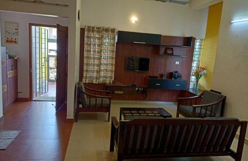 Madipakkam Apartment | 2 Bedrooms Spacious Family Home with Kitchen Madipakkam - 20 mins from Airport