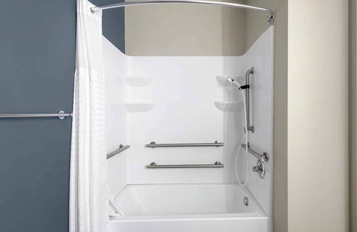 Asheville Hotel | 2 Beds Room - Enjoy Complimentary Breakfast at Our Homely Suites with Kitchens