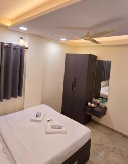 Kolhapur Apartment | 2 bhk flat in middle of city gargi's home stay