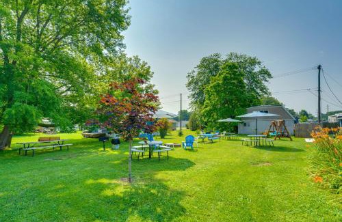 Lexington House | 2 Blocks to Beaches Peaceful Retreat in Lexington