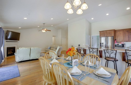 Mill City House | 2 Blocks to White Water Launch: Mill City Home