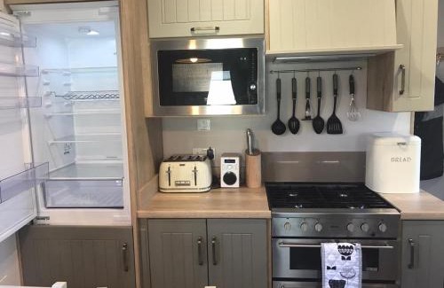 South Lakeland Leisure Village Resort | 2 Borwick Lake