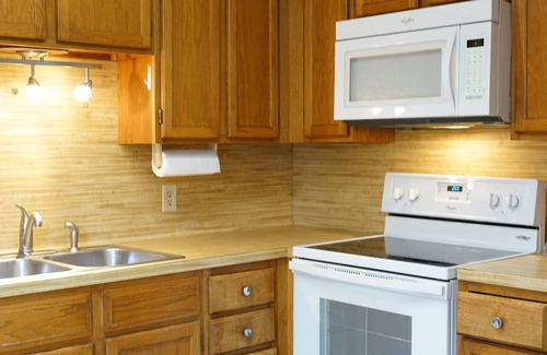 Spring Branch West House | 2 BR 2.5 Bathroom Townhouse Near Memorial City