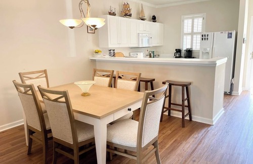 North Myrtle Beach Condo | 2 BR 2 BA Condo with hot tub-Close to Main Street