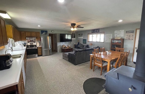 Creede House | 2-br/2-ba house, 1 acre w/large yard, hot tub, firepit, just outside Creede, CO.