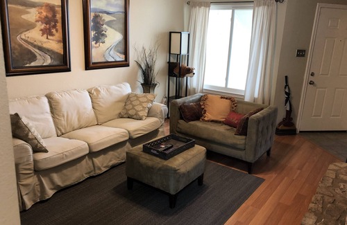 Parker Lane Condo | 2 BR 2 Bath Condo close to downtown