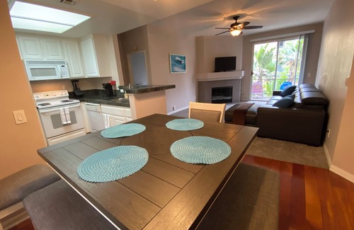 Mission Valley East Condo | 2 BR 2BA condo with AC, 2 parking spots, pool, walk to eat and shop