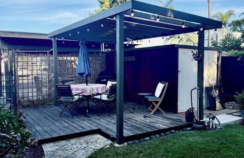 Leucadia Condo | 2 br/2ba near Ocean. Redecorated & fully furnished with kitchen gear and linens.