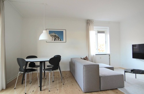 Charlottenlund Apartment | 2-BR apartment w/a balcony in Charlottenlund - 194