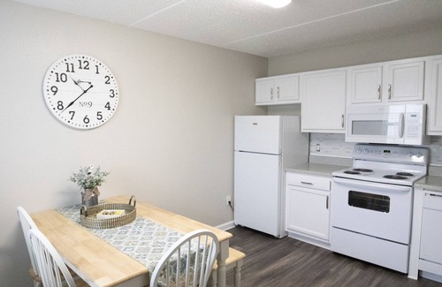 Gulfport Apartment | 2 Br Apt w/pool and fast Wi-fi