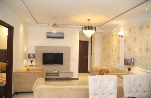 Balochistan Apartment | 2 BR city view Apartment with AC WiFi TV and more