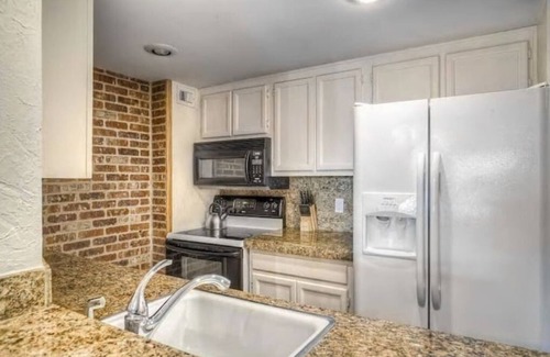 LoDo Apartment | 2 BR condo in heart of LoDo with great amenities