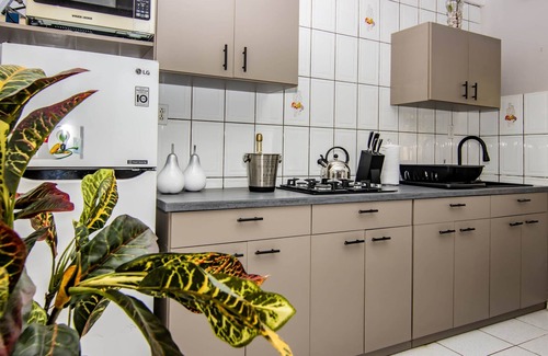 Colon Apartment | 2 br Groundfloor Apartment - C