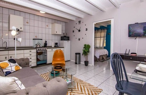 Colon Apartment | 2 br Groundfloor Apartment - B