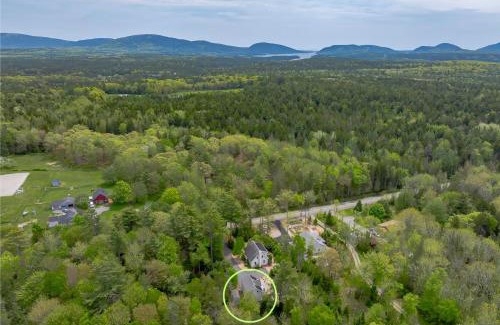Town Hill House | 2 BR Home in Bar Harbor Town Hill "Deer Run"