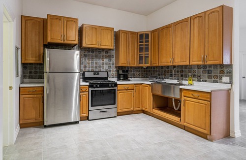Rosarito House | 2 Br home, Sleeps 10, 1 min walk to Rosarito Beach