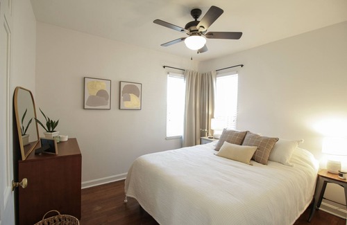Cleveland House | 2 BR Home with Gym / Washer + Dryer in a Quiet Neighborhood