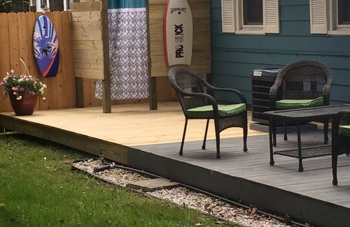 Cape May House | 2 BR house (sleeps 7) Dog friendly, walking distance to the mall & beach!