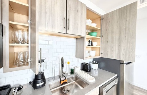 Poplar Apartment | 2 BR in the heart of an old city