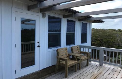 George Town Apartment | 2 BR KESTREL COTTAGE with Exclusive Beach Park