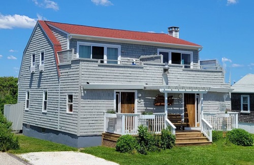 Matunuck House | 2 BR Matunuck Beach House, 1 Block from Ocean