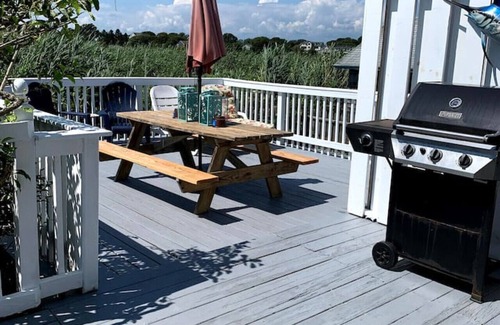 Matunuck House | 2 BR Matunuck Beach House, 1 Block from Ocean