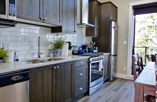 Port Renfrew Condo | 2 BR - Oceanfront - Sleep 6 - Pet Friendly