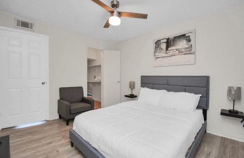 The Galleria Apartment | 2-BR Stellar Stay #4 at The Galleria