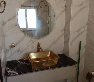 Lahore Apartment | 2 BR Suite Central location-Gulberg