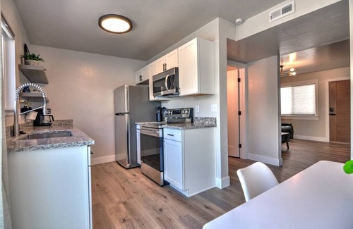 Grand Junction House | 2 BR Townhome, Free WiFi, Parking & Laundry. Pets Welcome