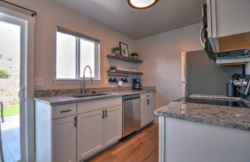 Grand Junction House | 2 BR Townhome, Free WiFi, Parking & Laundry. Pets Welcome