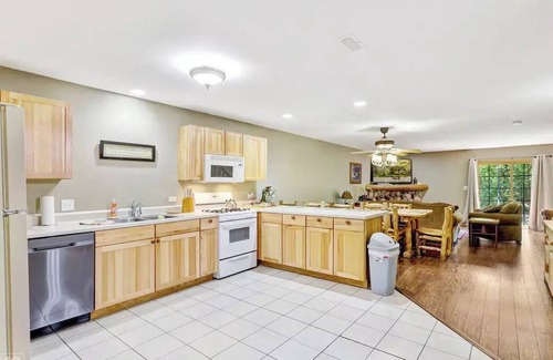 Utica House | 2 BR villa in Utica, IL