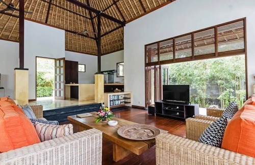 Sengkidu Villa | 2 BR Villa + Private pool