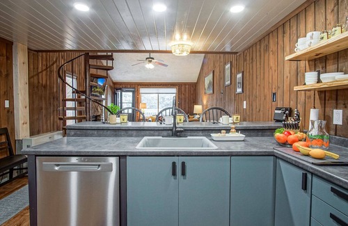 Snowshoe House | 2 Br: Wabasso 5: 2Br, 2 Bath