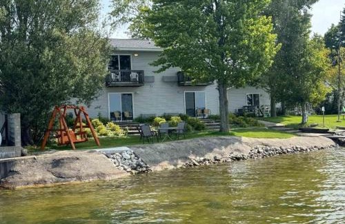 Lake City Hotel | 2 Brand-New Combined Family Studio Apartments
