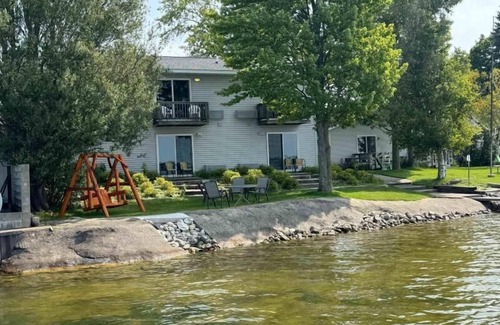 Lake City Apartment | 2 Brand-New Combined Family Studio Apartments