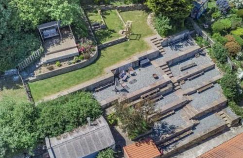 Fylingdales House | 2 Browcote Cottage