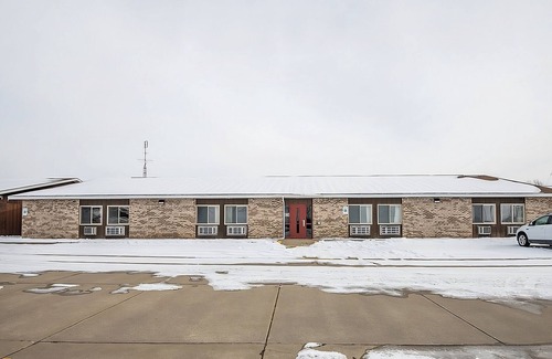Chesaning House | 2 Budget-Friendly Units, Pet-Friendly Property, Free Onsite Parking!