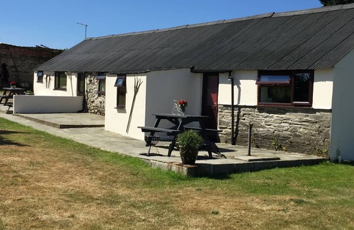 Felinwynt Cottage | 2 Byre cottages- Dog friendly cosy cottage with stunning views of the sea