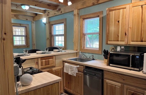 Rogersville Cabin | 2-Cabin Retreat. Ideal for a two family getaway on 180 acres of Clinch Mountain!